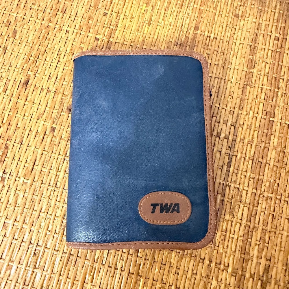Vintage TWA Trans World Airlines Zippered Travel Wallet Gift Set Calculator